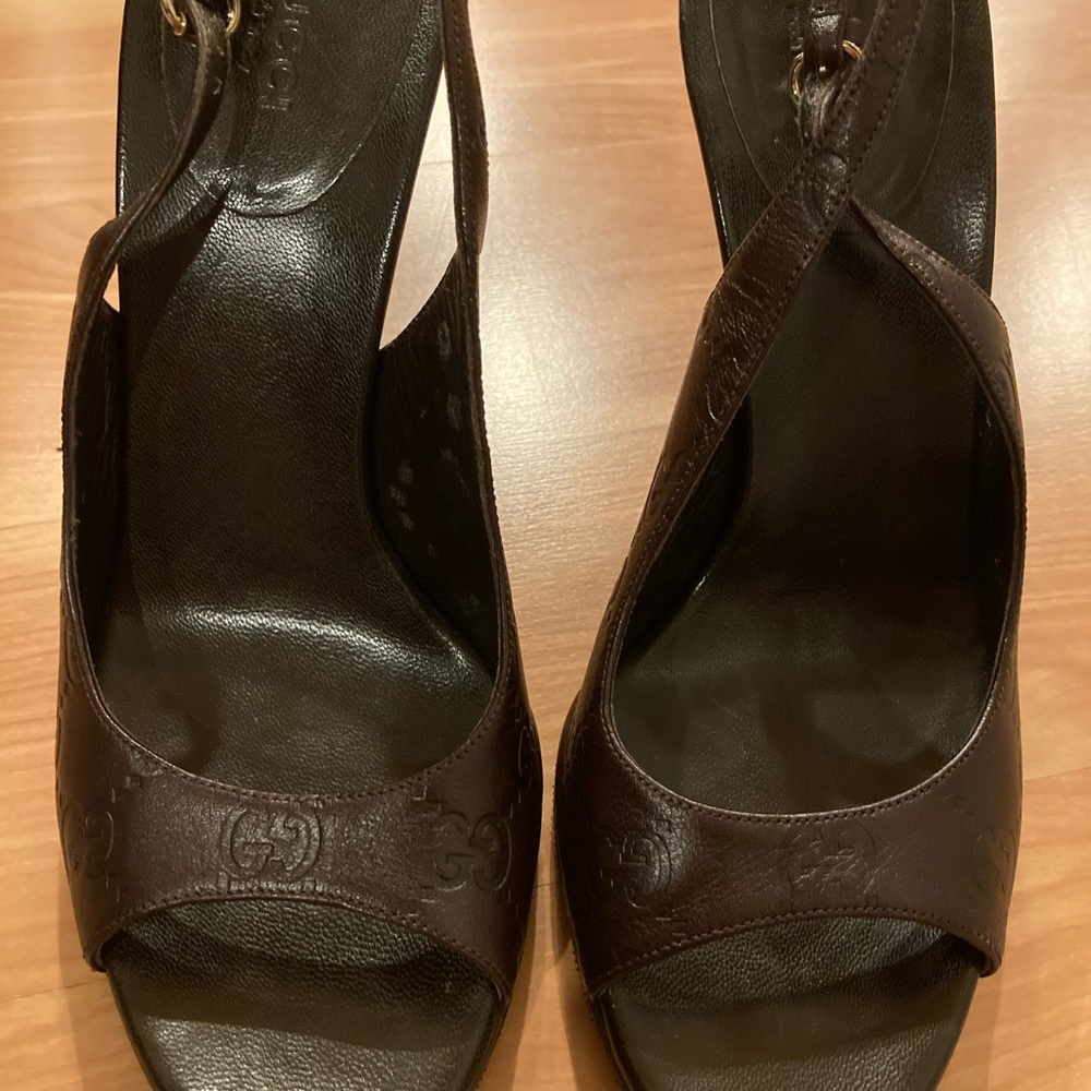 Excellent condition Gucci sandal